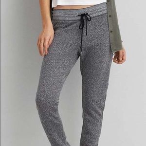 American eagle joggers